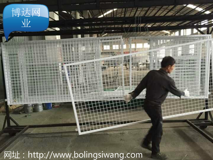 <b>安裝武漢（hàn）道路護欄的優點</b>