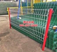 绿色围栏（lán）：环保、耐用、美观的围（wéi）栏新选